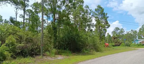 Lehigh Acres Oversized Land Parcel