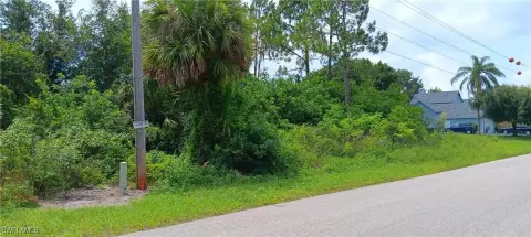 Waterfront Lot in Lehigh Acres