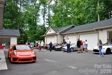 Self-Storage Garage Community