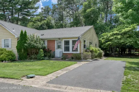 Hampshire Model Ranch Home