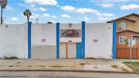 LAC2-Zoned Commercial Development Site