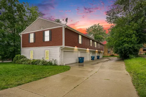 Two-Unit Duplex Near Campus
