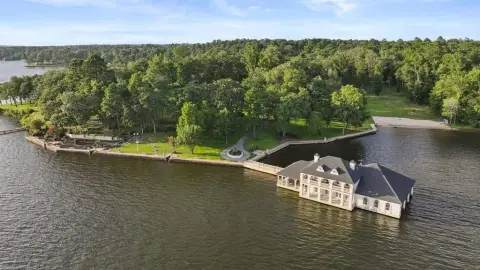 Lake Tyler Waterfront Estate