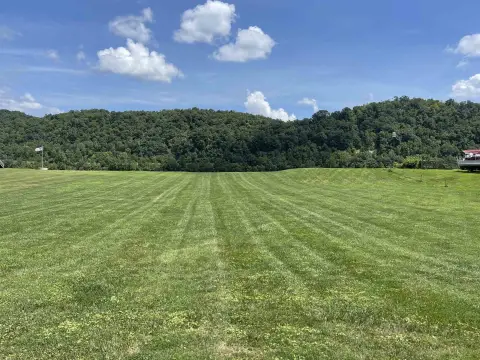 Riverfront Residential Lot in Crown City