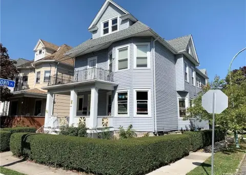 Updated Duplex with Parking