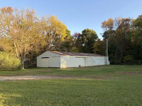 Pole Barn Warehouse