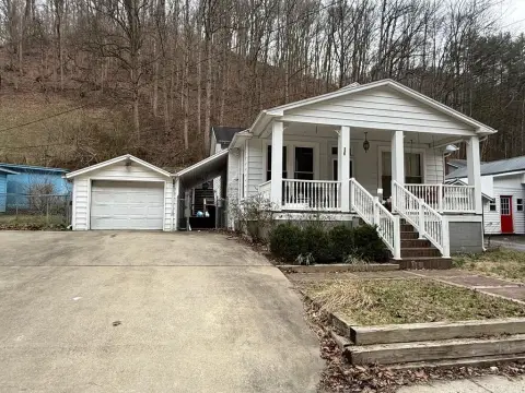 Pikeville Duplex: Live and Rent