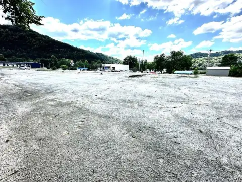 Prime Commercial Land Opportunity