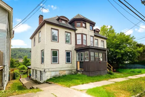 Triplex with Natural Gas Heating