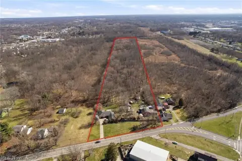 Residential Land with Ranch Home