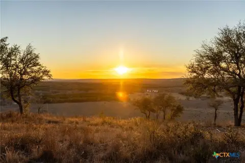 Canyon Lake Land with Views