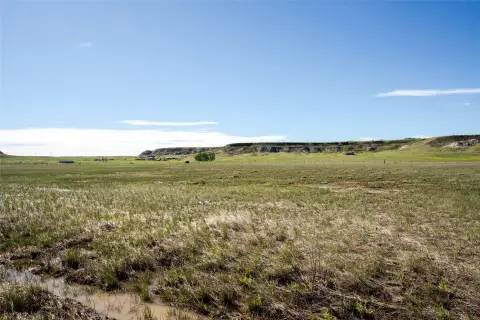 Fenced 5-Acre Rural Parcel