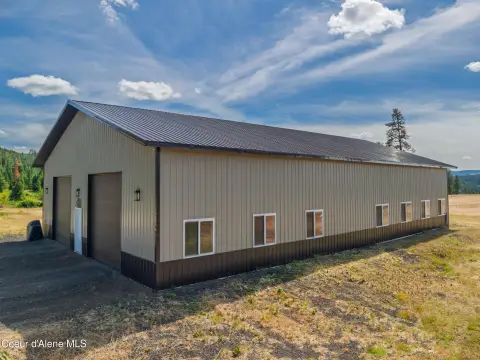 Private Acreage with Solar Shop