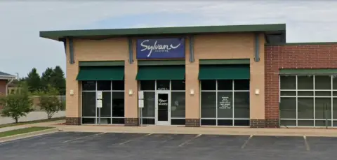End-Cap Retail Suite
