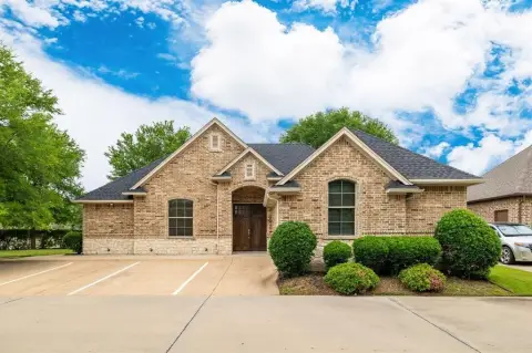 Dual-Property Offering in Hurst, TX