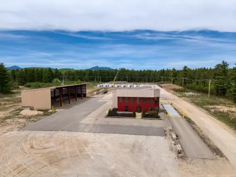 Industrial Office Repair Facility