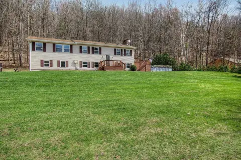 Colchester Duplex on Large Lot