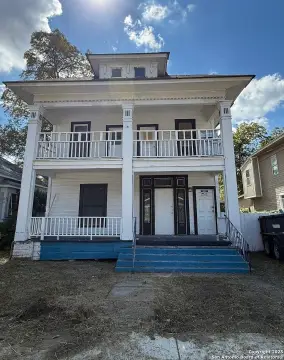 Residential Income Quadplex