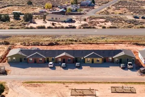 8-Unit Apartment Building
