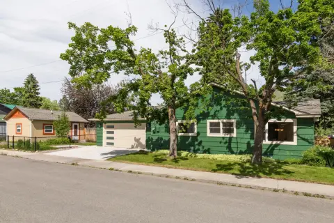 Duplex with Carriage House Studio