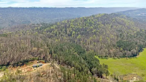 Hunting Land with Recreational Use