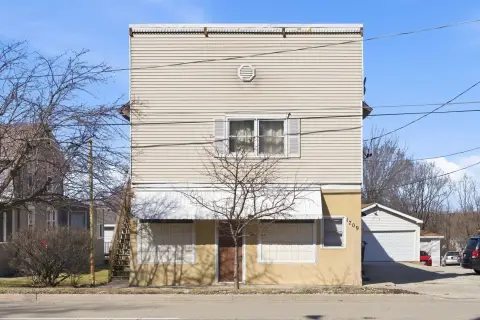 5-Unit Apartment Building with Garage