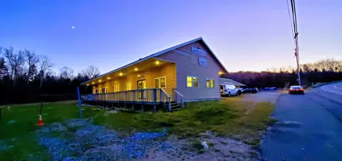 Flex Space With Storage Building