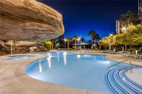 Turnberry Towers High-Rise Living