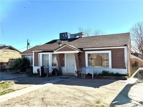 Downtown Las Vegas Triplex