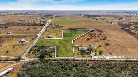 Unrestricted Land Near Victoria, TX