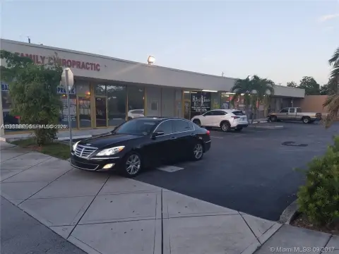 North Miami Beach Mixed-Use Space