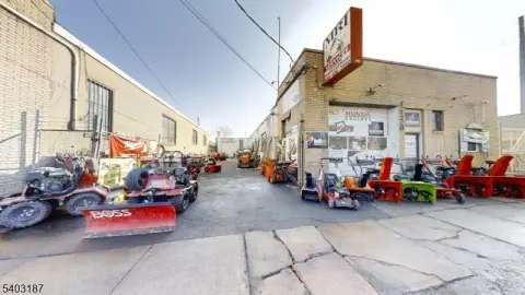 Versatile Commercial Building in Linden