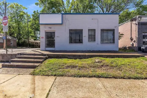 Fully Renovated Retail Storefront