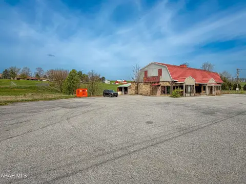 Prime Commercial Site in Woodbury