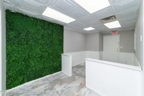 Commercial Space in Avenel, NJ