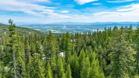 Homesite in Iron Horse Community