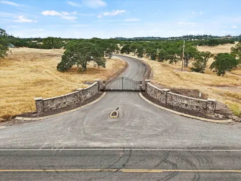 Residential Development Land with Reservoir