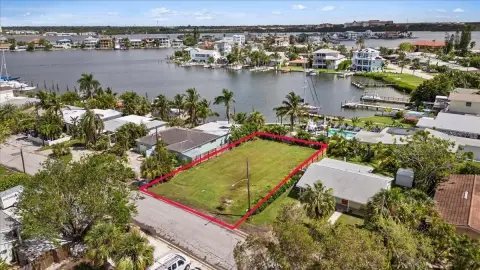 Vacant Lot in Madeira Beach