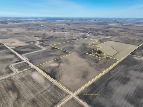 Farmland with Wind Turbine Income