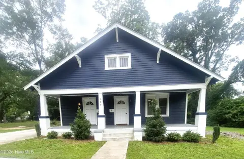 Renovated Duplex with Carport