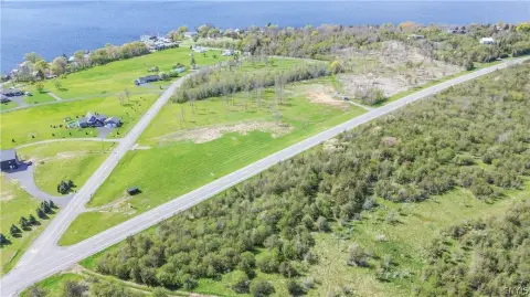 Residential Land in Henderson, NY