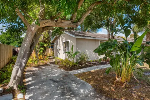 Fort Lauderdale Corner Duplex