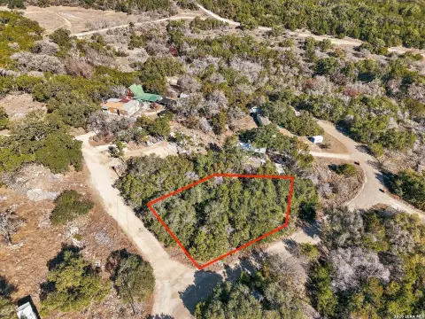 Corner Lot Near Canyon Lake