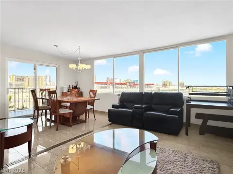 Las Vegas High-Rise Condo