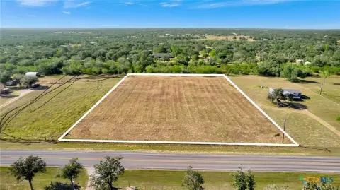 2.66 Acre Tract in Victoria