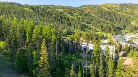 Ski-In/Ski-Out Development Lot