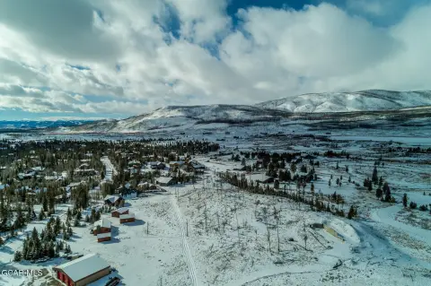 Grand Lake Land with Mountain Views