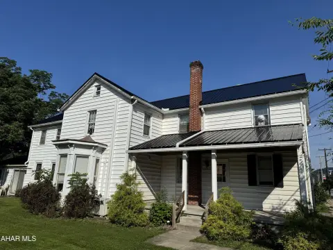 Well-Maintained Triplex in Alexandria, PA