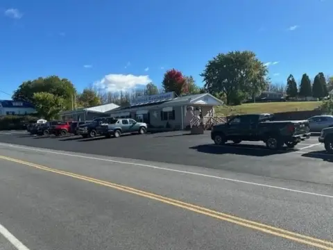 Established Restaurant in High-Traffic Area