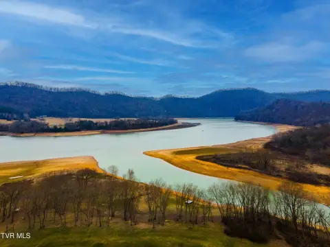 Lake View Acreage in Rogersville